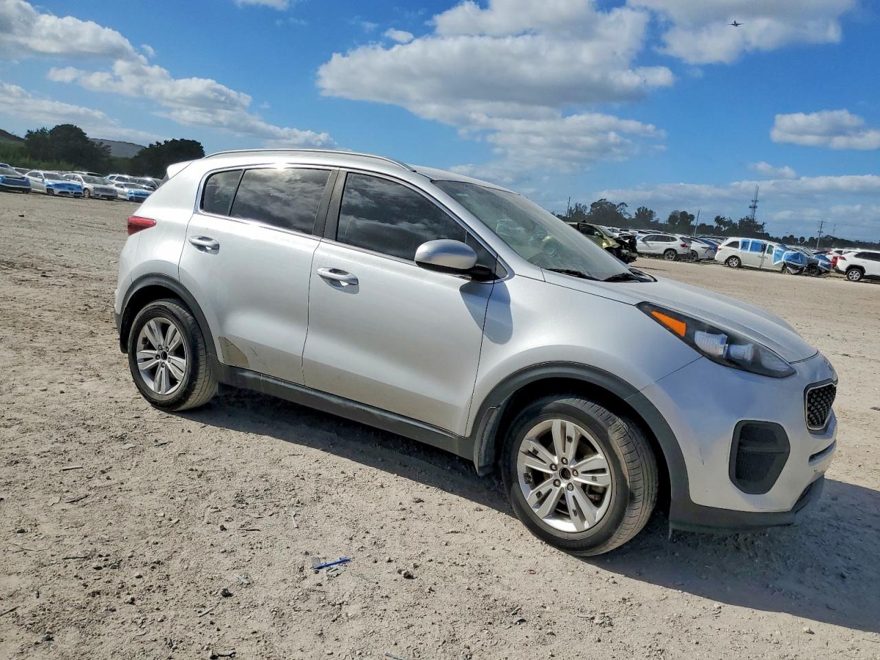 2019 KIA SPORTAGE LX photo 4