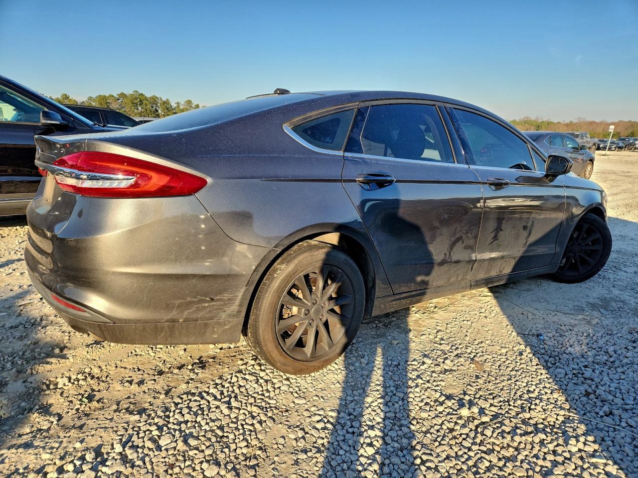 2017 FORD FUSION SE photo 3