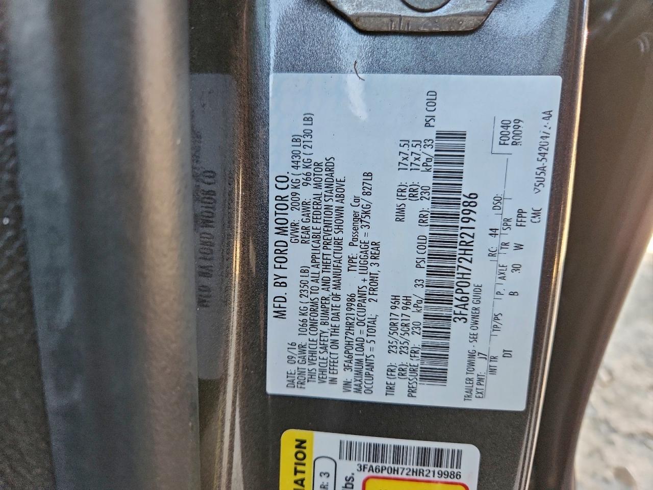 2017 FORD FUSION SE photo 12