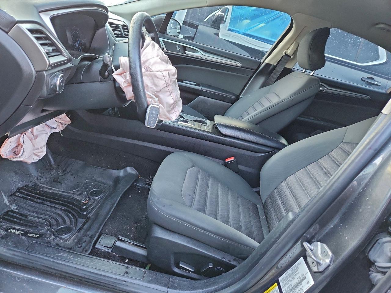 2017 FORD FUSION SE photo 7