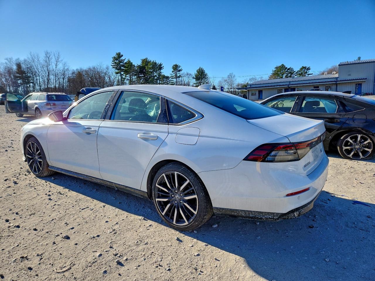 2024 HONDA ACCORD TOURING HYBRID photo 2