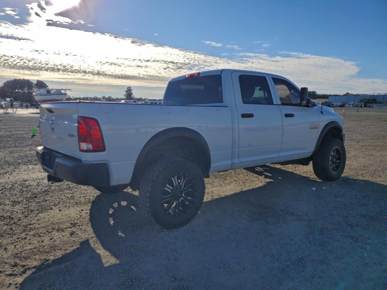 2017 RAM 2500 ST photo 5