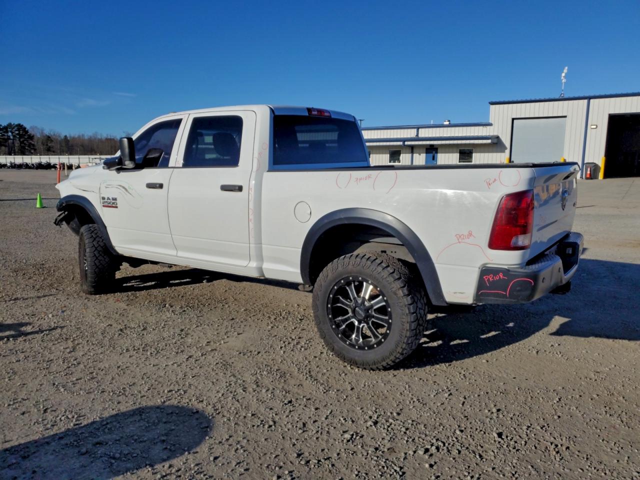 2017 RAM 2500 ST photo 3
