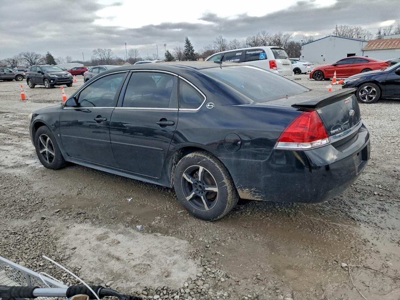 2009 CHEVROLET IMPALA photo 2