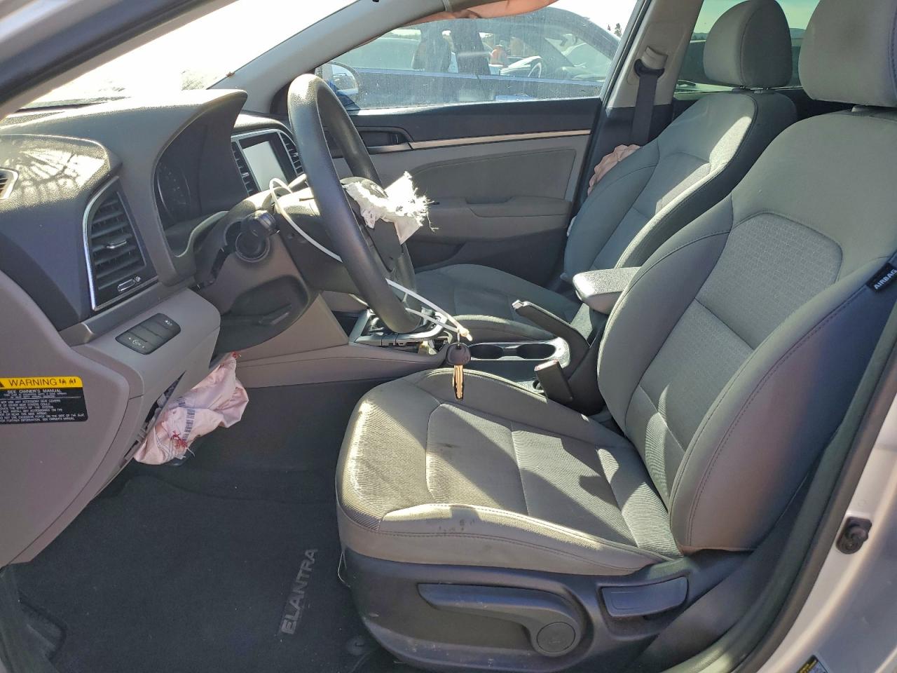 2017 HYUNDAI ELANTRA SE photo 13