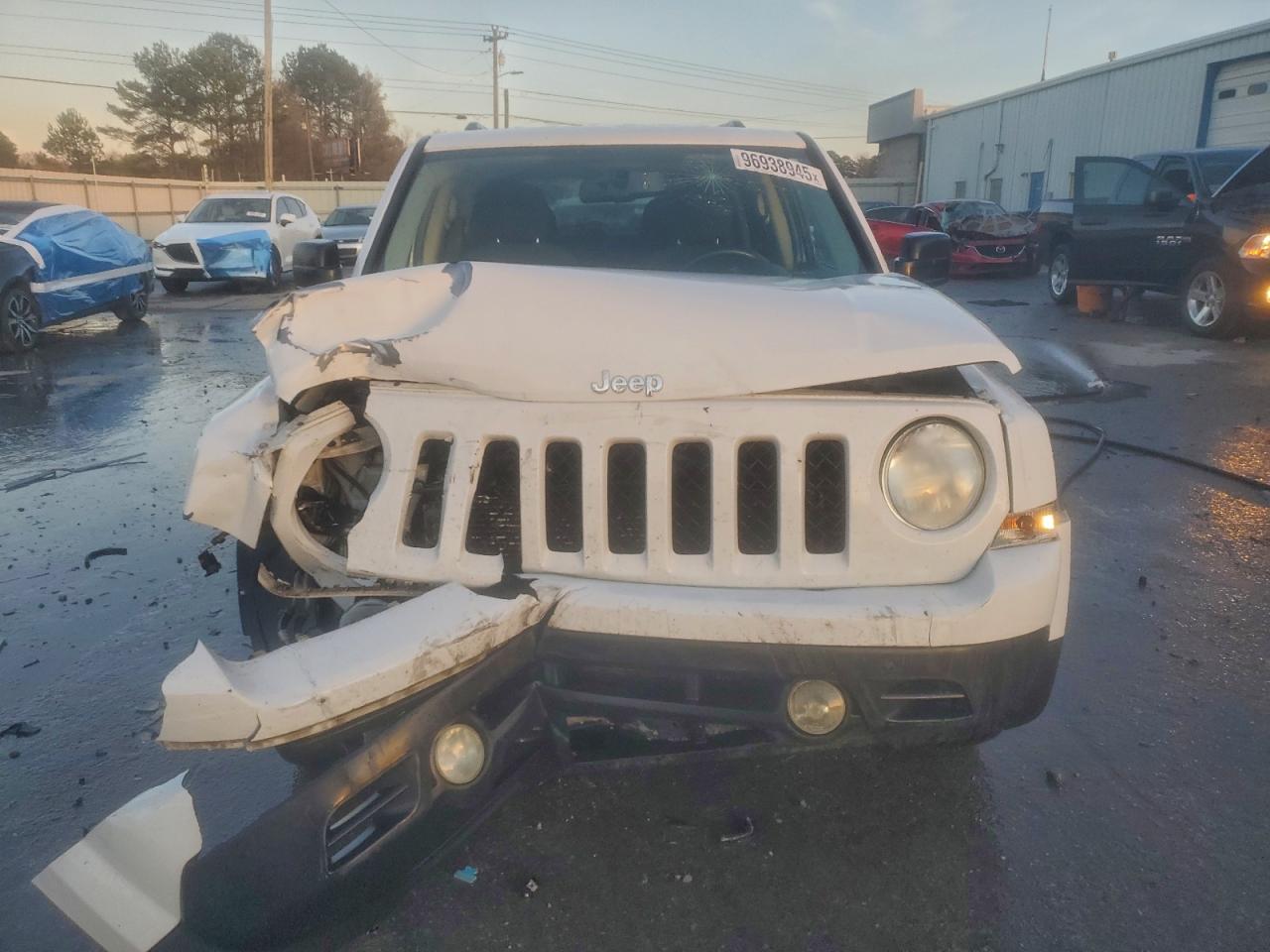 2014 JEEP PATRIOT LATITUDE photo 5