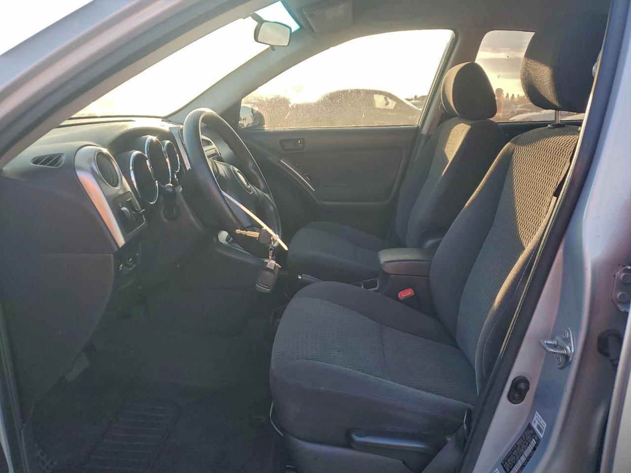 2007 TOYOTA COROLLA MATRIX XR photo 7