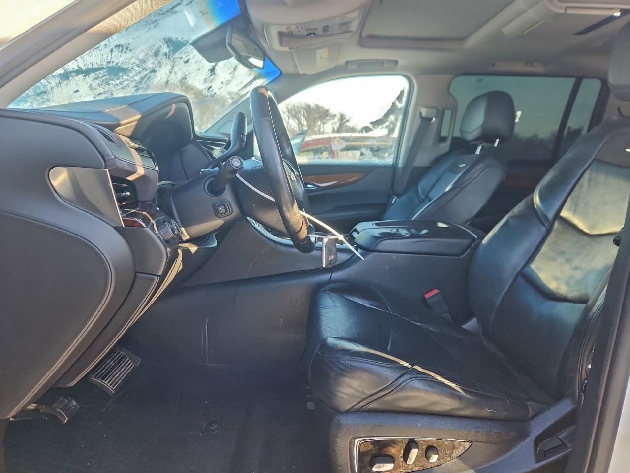 2016 CADILLAC ESCALADE ESV LUXURY photo 7