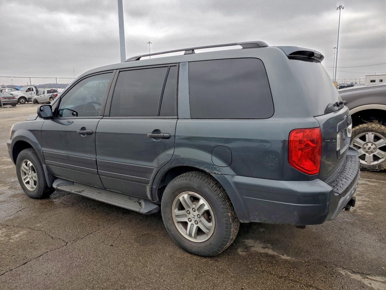 2004 HONDA PILOT EXL photo 2