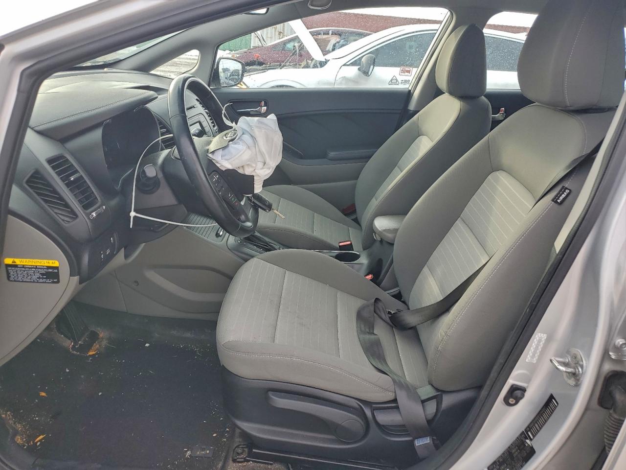 2015 KIA FORTE EX photo 13