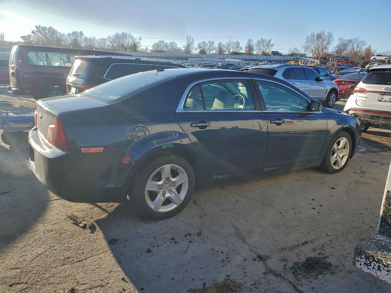 2011 CHEVROLET MALIBU LS photo 5
