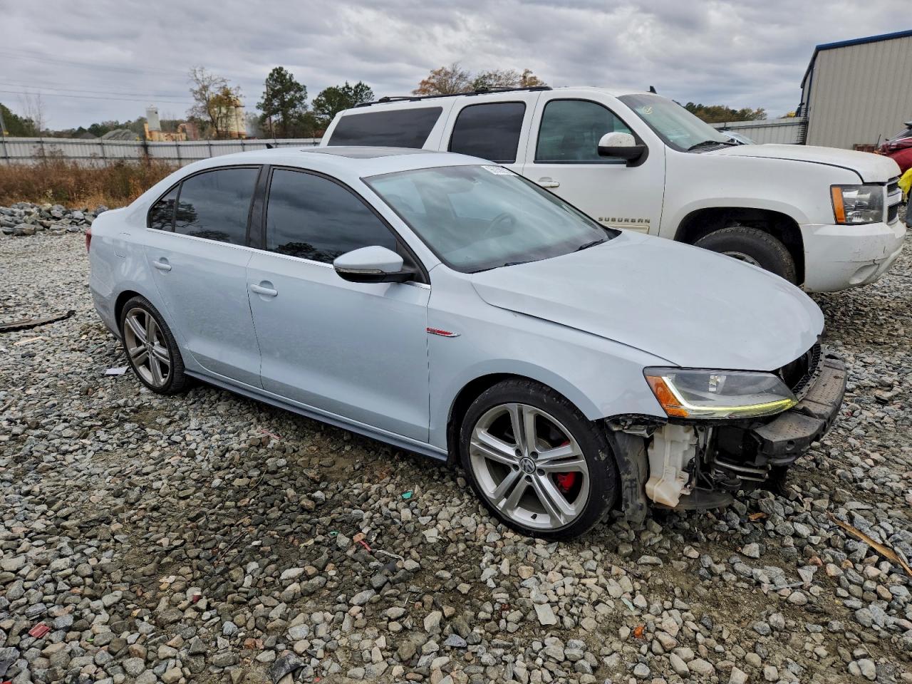 2017 VOLKSWAGEN JETTA GLI photo 4