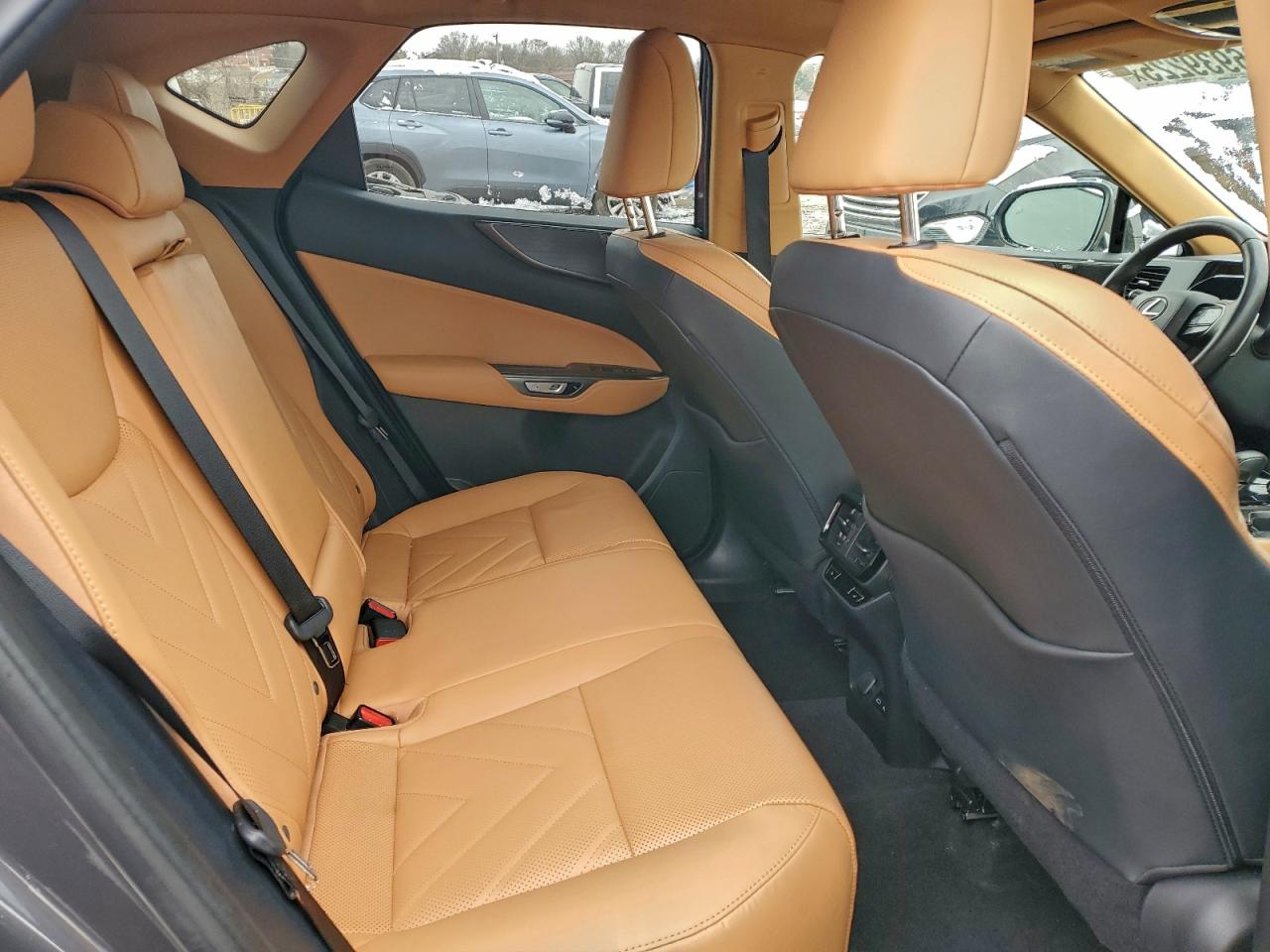 2024 LEXUS NX 350 LUXURY photo 31