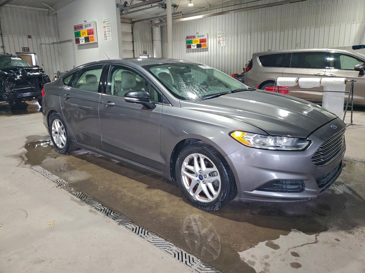 2014 FORD FUSION SE photo 7