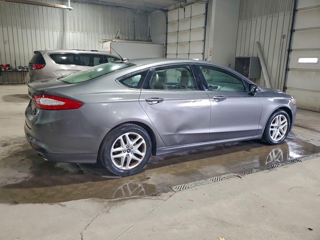 2014 FORD FUSION SE photo 5