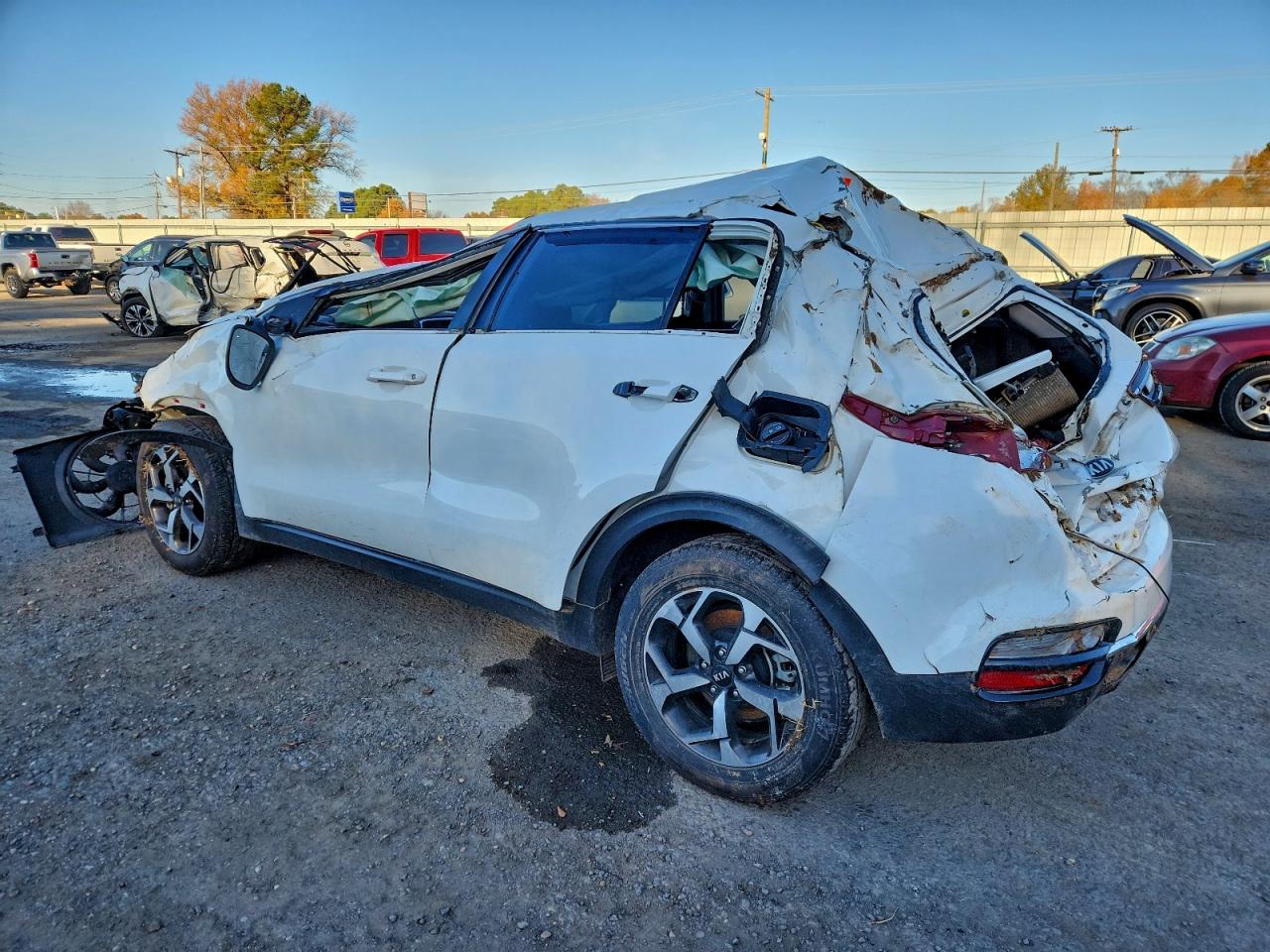2021 KIA SPORTAGE LX photo 2