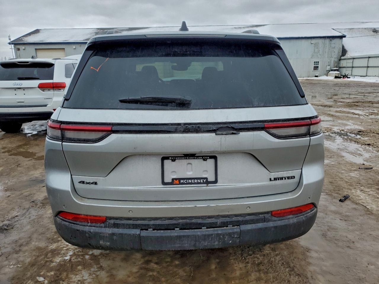 2024 JEEP GRAND CHEROKEE LIMITED photo 11