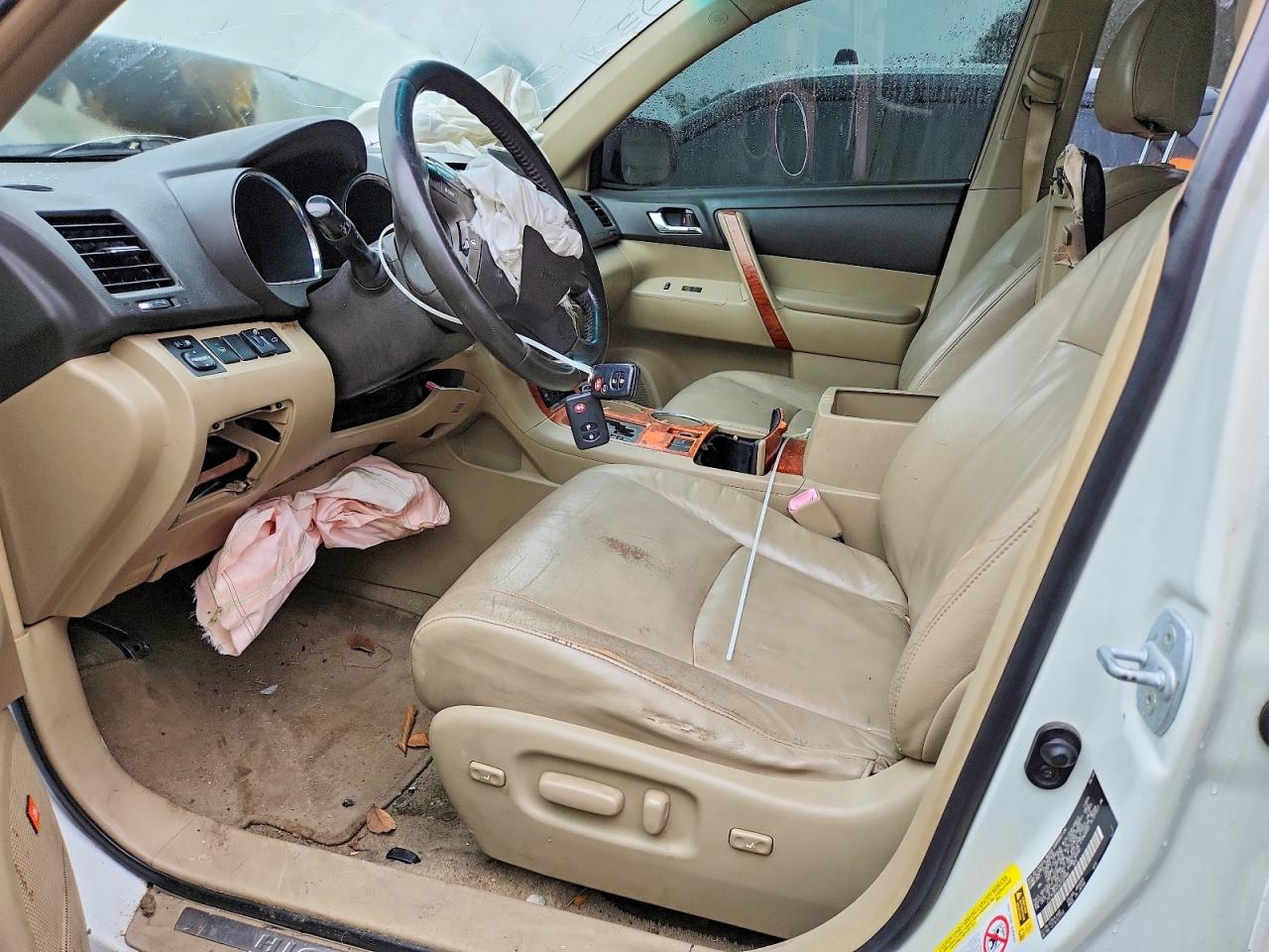 2010 TOYOTA HIGHLANDER LIMITED photo 13