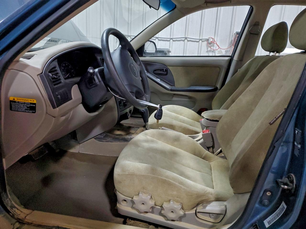 2003 HYUNDAI ELANTRA GLS photo 13