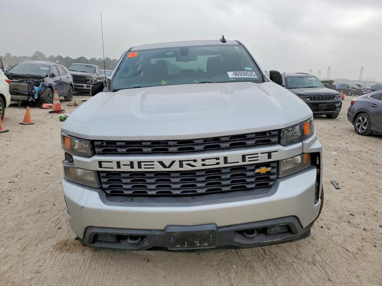 2020 CHEVROLET SILVERADO C1500 CUSTOM photo 5