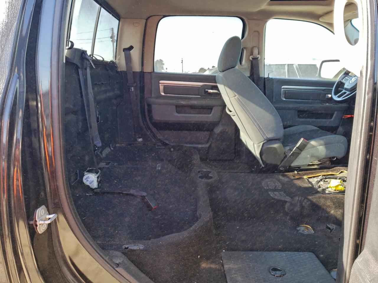2016 RAM 1500 SLT photo 10