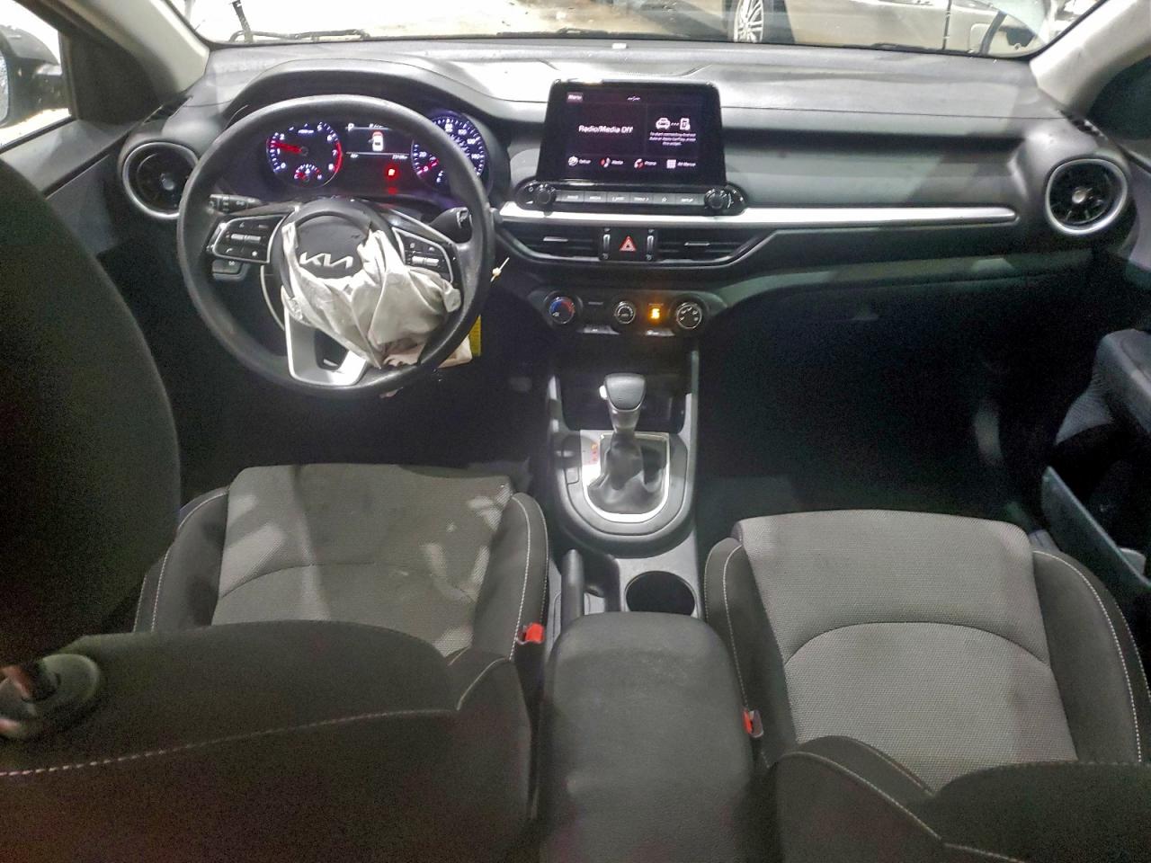 2024 KIA FORTE LXS photo 15