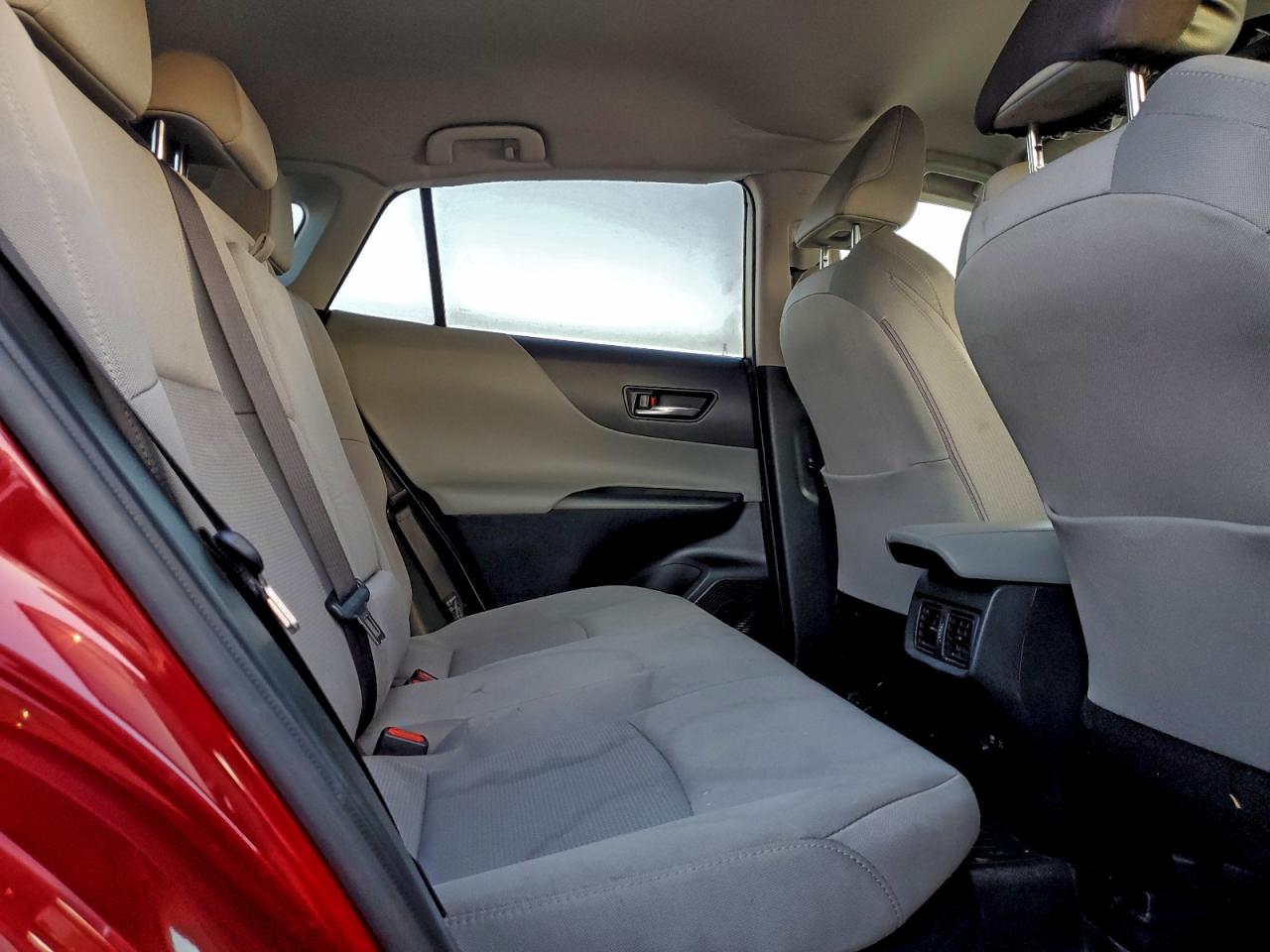 2021 TOYOTA VENZA LE photo 11
