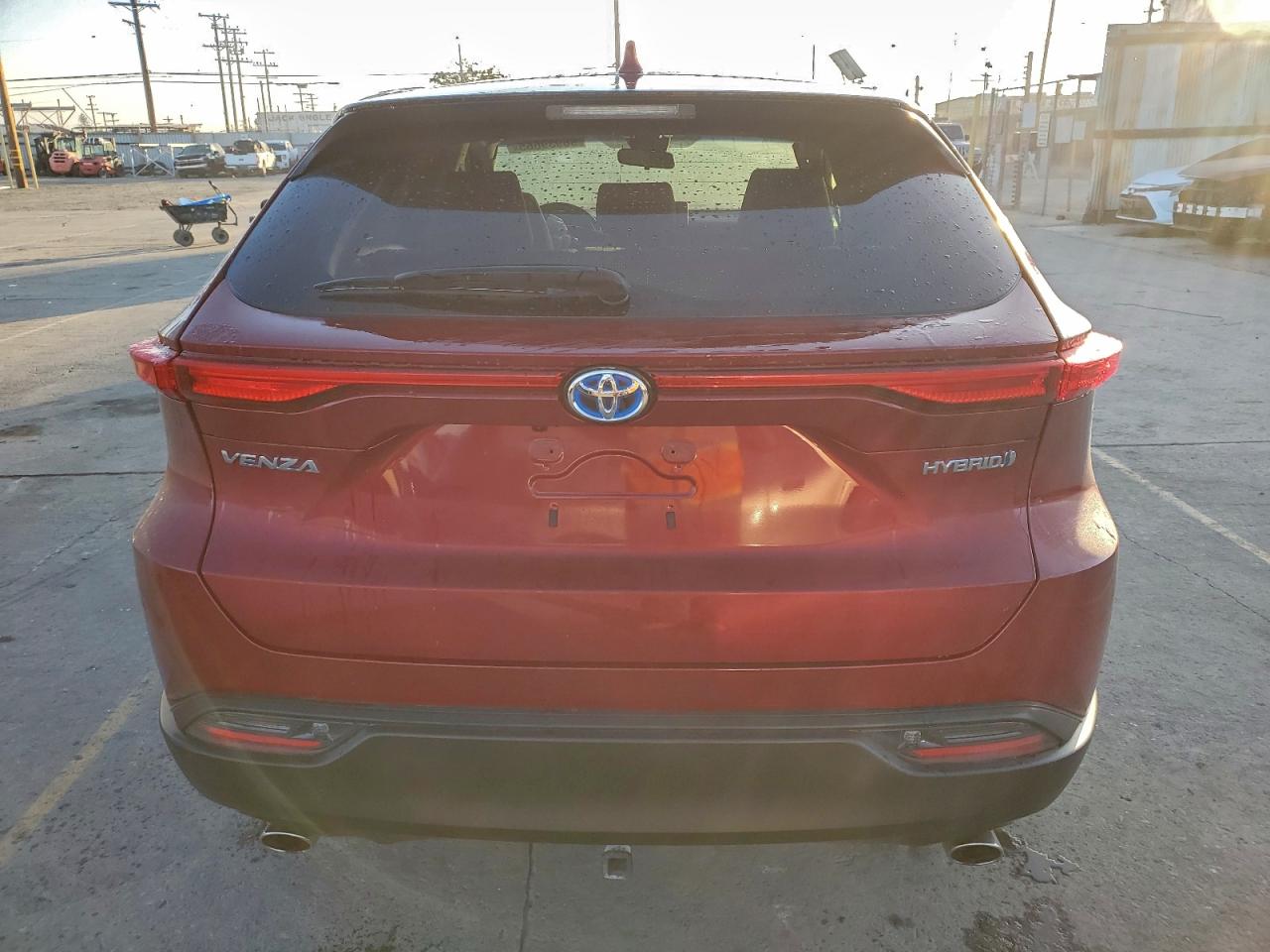 2021 TOYOTA VENZA LE photo 6