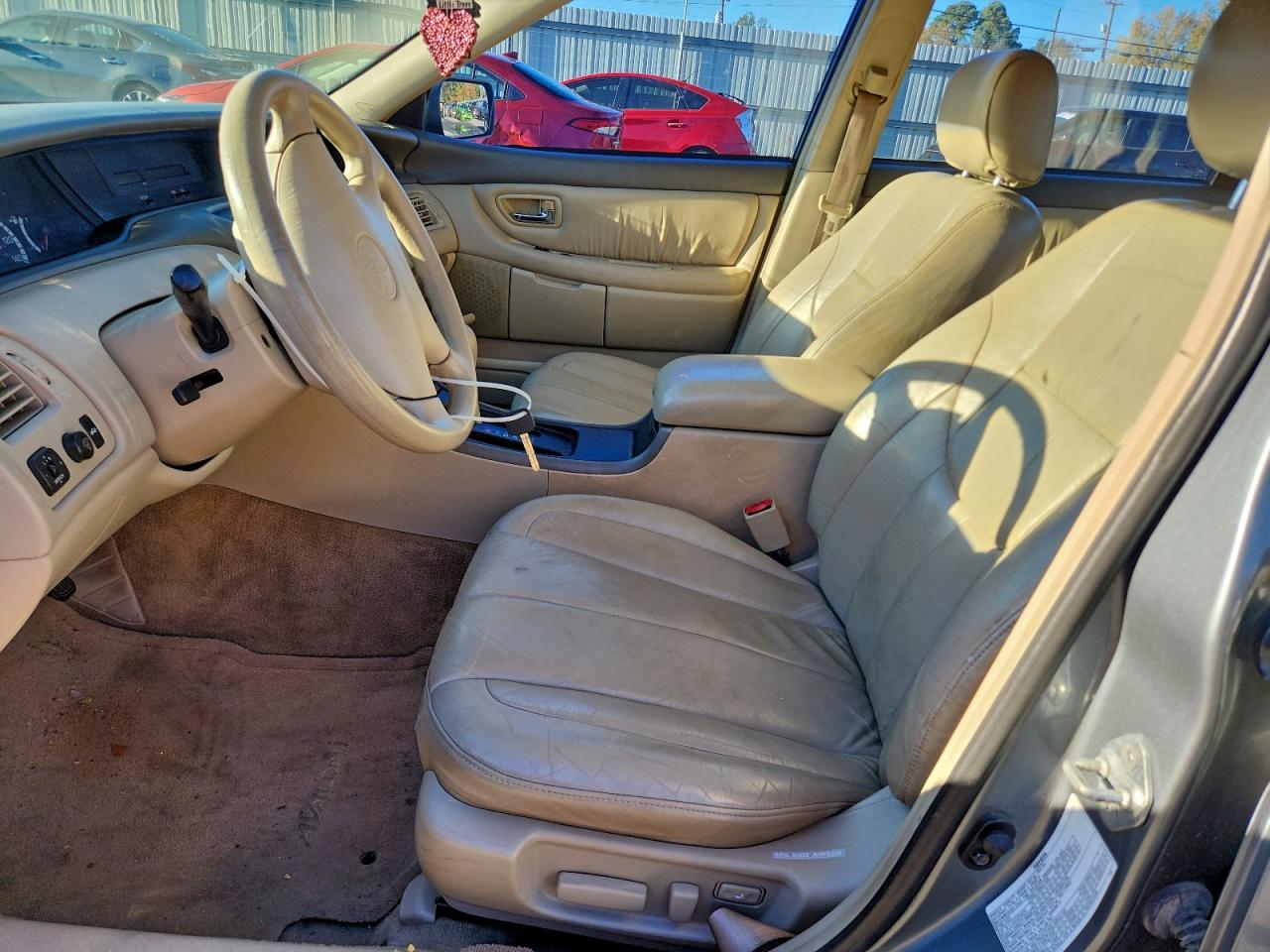 2001 TOYOTA AVALON XL photo 7