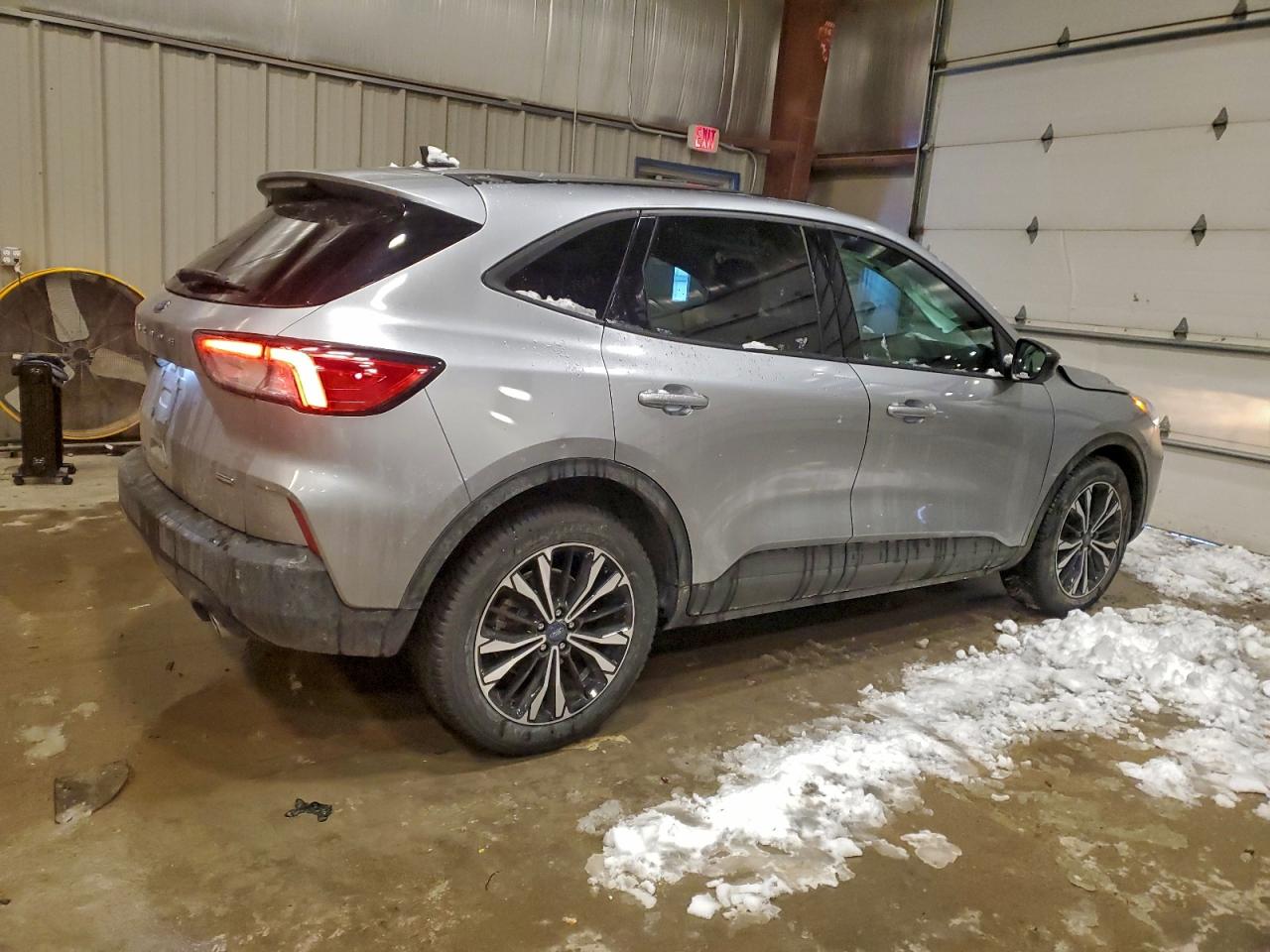 2022 FORD ESCAPE SE photo 3