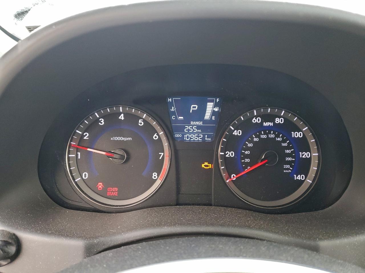 2012 HYUNDAI ACCENT GLS photo 9