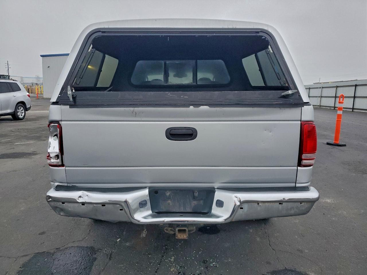 2002 DODGE DAKOTA QUAD SLT photo 11