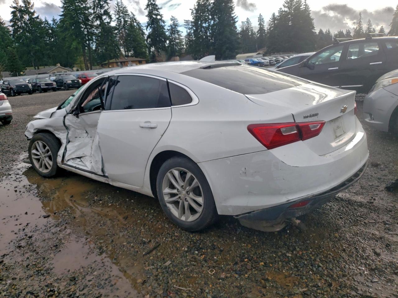 2018 CHEVROLET MALIBU LT photo 3