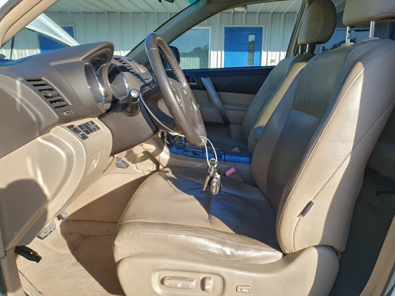 2009 TOYOTA HIGHLANDER SPORT photo 7