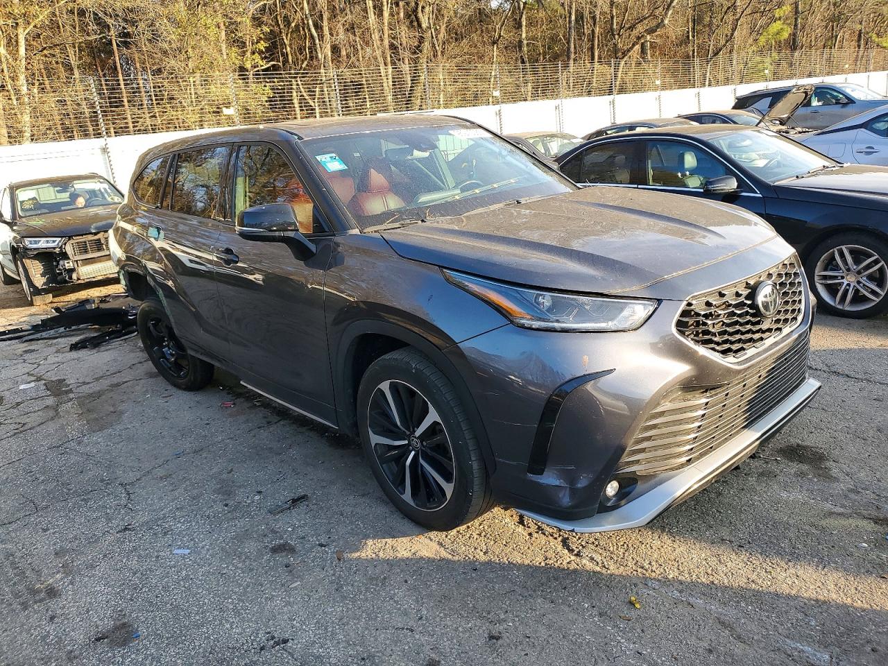 2021 TOYOTA HIGHLANDER XSE photo 4