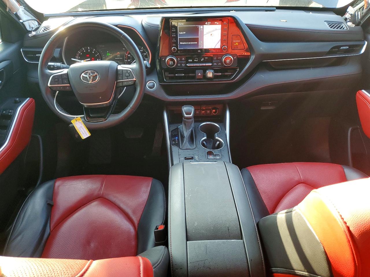 2021 TOYOTA HIGHLANDER XSE photo 8