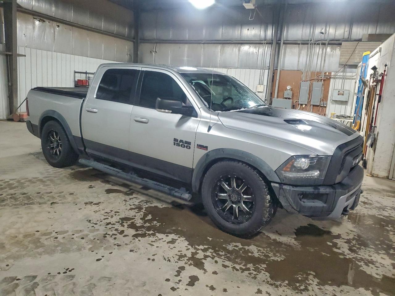 2016 RAM 1500 REBEL photo 4