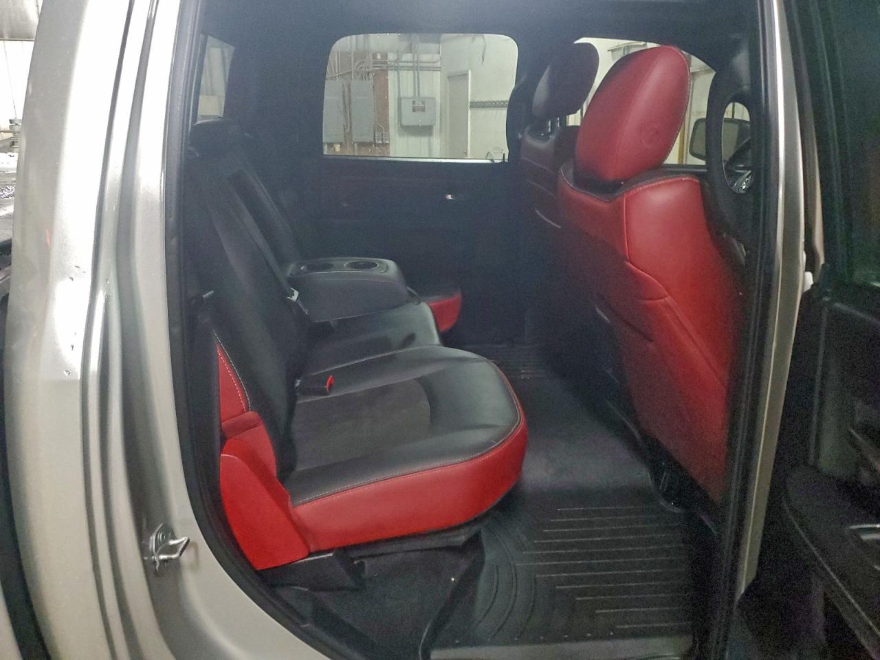 2016 RAM 1500 REBEL photo 10