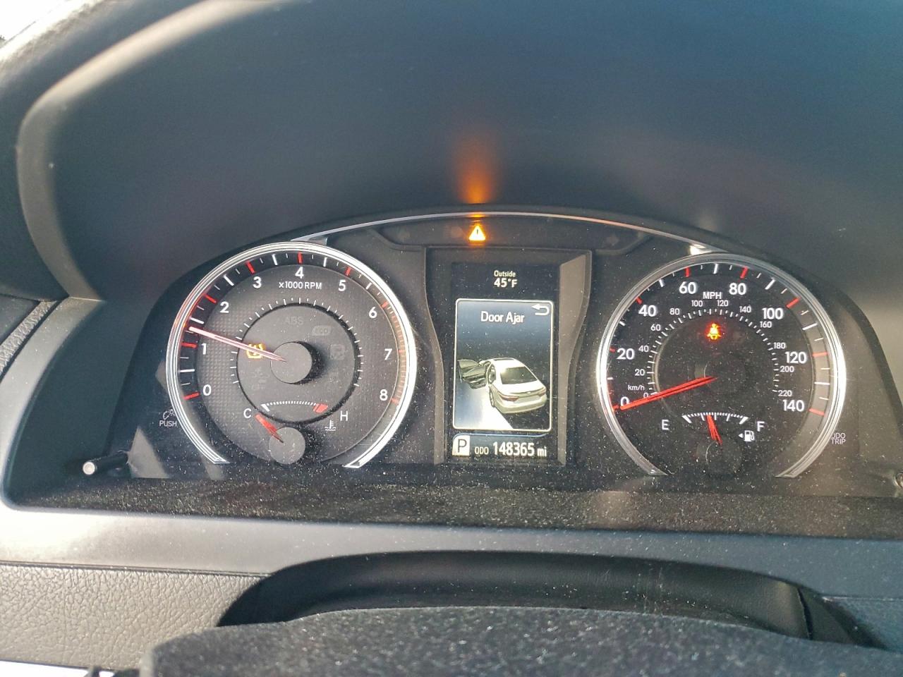 2017 TOYOTA CAMRY LE photo 9