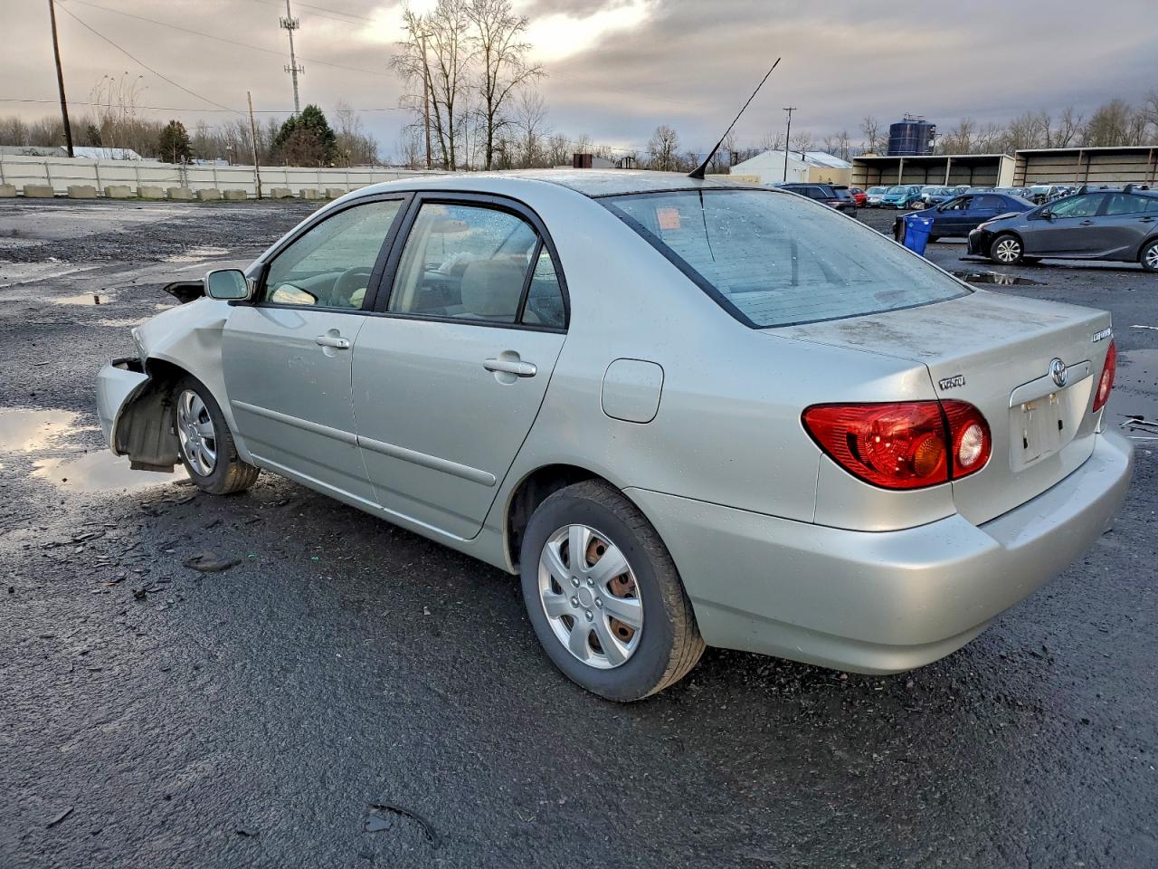 2003 TOYOTA COROLLA CE photo 2