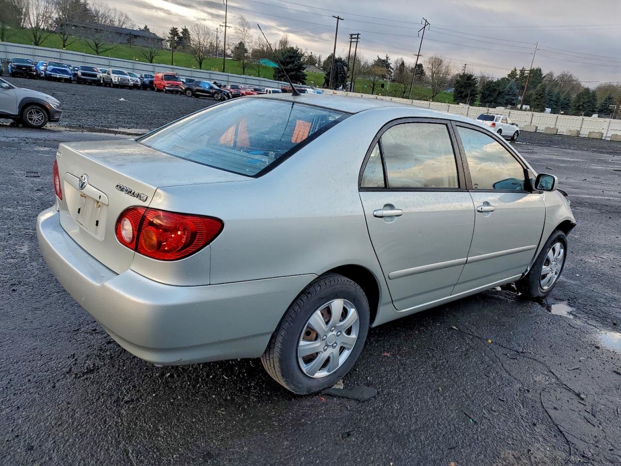 2003 TOYOTA COROLLA CE photo 3