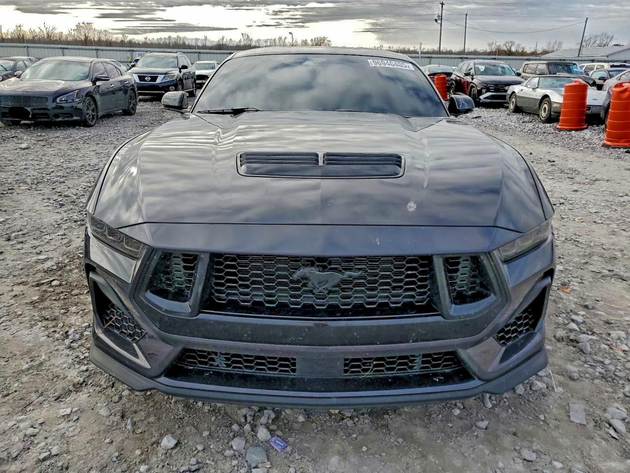 2024 FORD MUSTANG GT photo 5