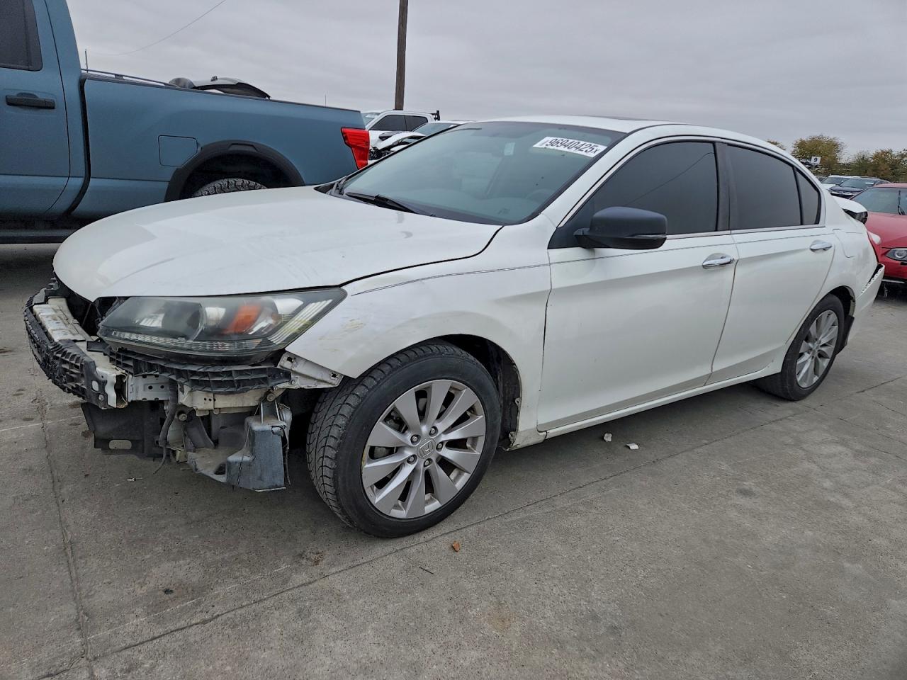 2013 HONDA ACCORD EX — REAR END damage — photo 1