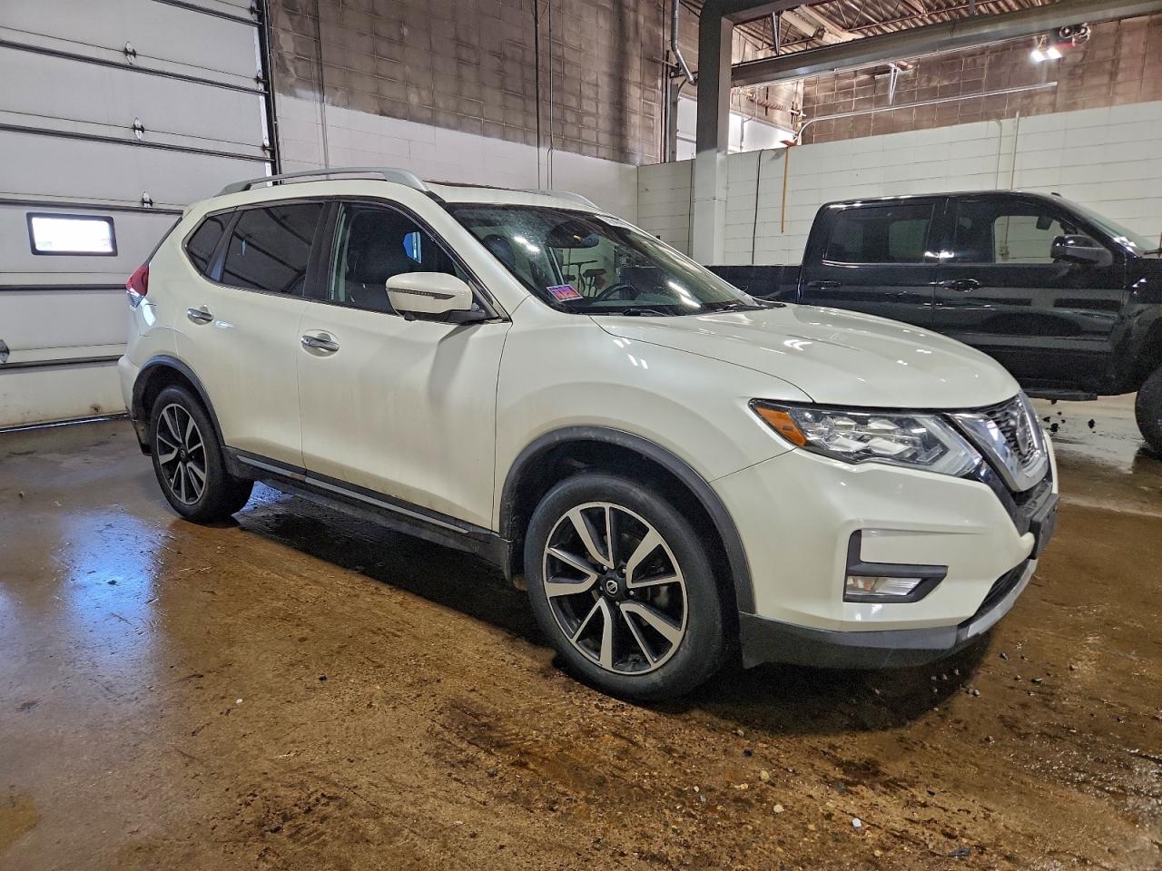 2019 NISSAN ROGUE S photo 4