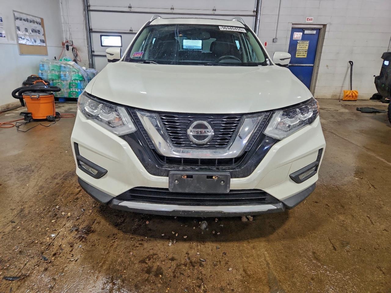 2019 NISSAN ROGUE S photo 5
