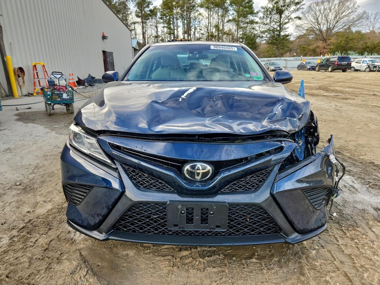 2018 TOYOTA CAMRY L photo 5