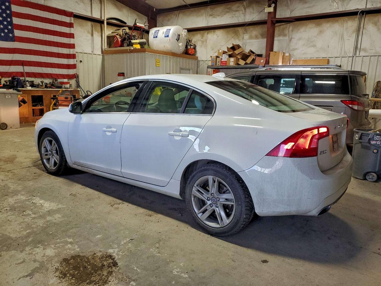 2015 VOLVO S60 PREMIER photo 2