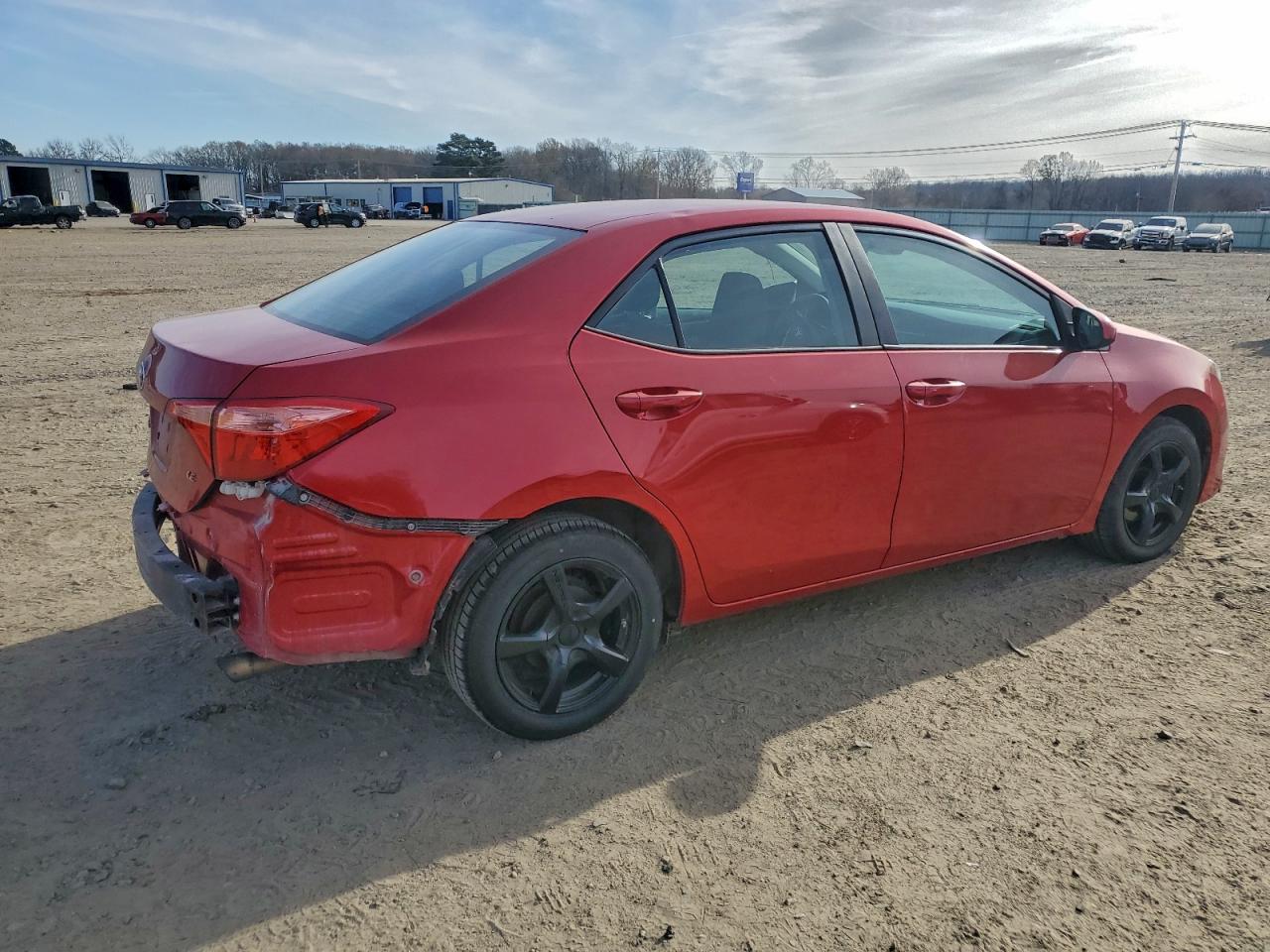 2018 TOYOTA COROLLA L photo 3