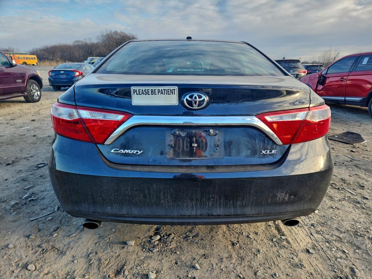 2017 TOYOTA CAMRY XSE photo 6