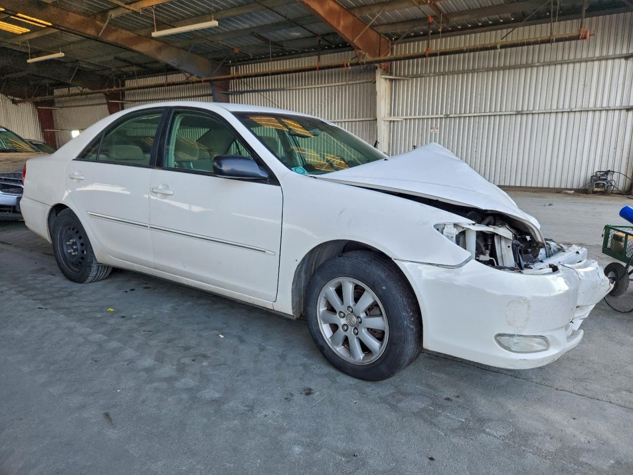 2003 TOYOTA CAMRY LE photo 4